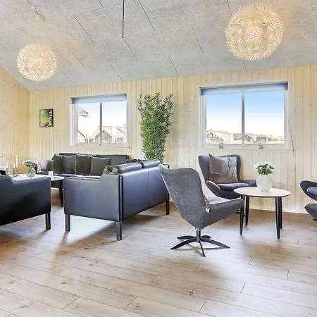 Eskilstrup Sleeps 30 Pool Wifi * Eskilstrup (Funen)
